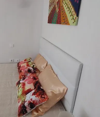 Apartment Art House 1 *